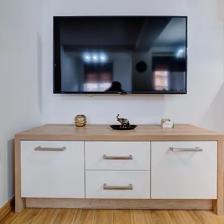 Mb Lux شقة فندقية زلاتيبور